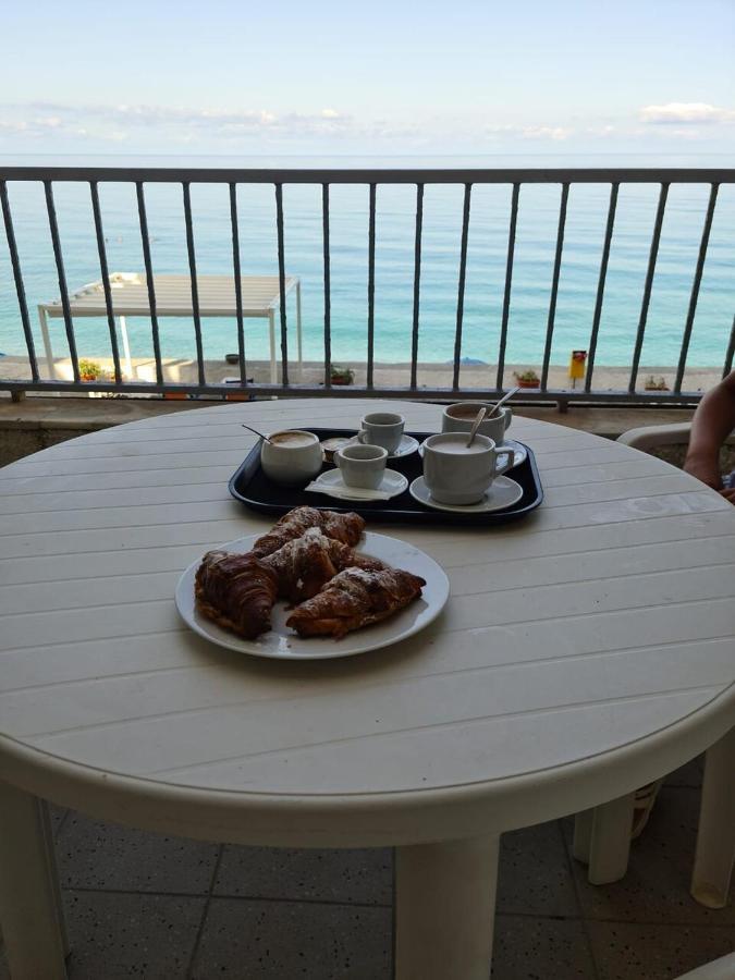 Sea Palace Hotel 4*