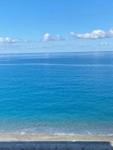 Sea Palace 4*