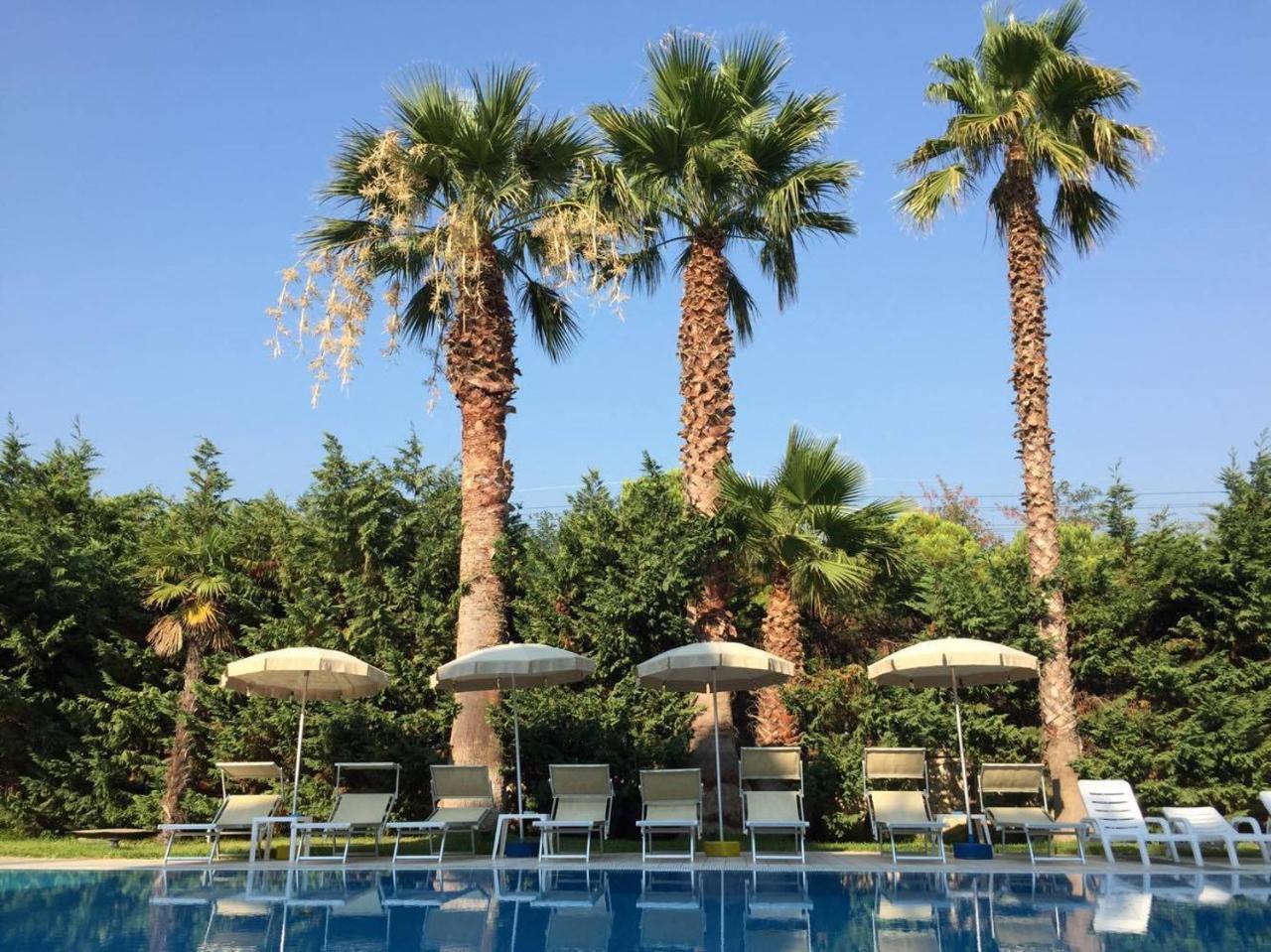 Sea Palace 4*